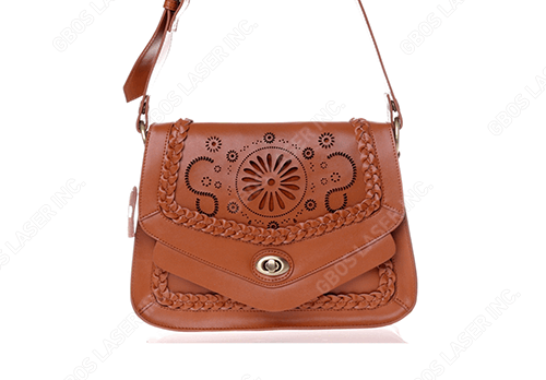 Marcaje láser de bolsos de piel