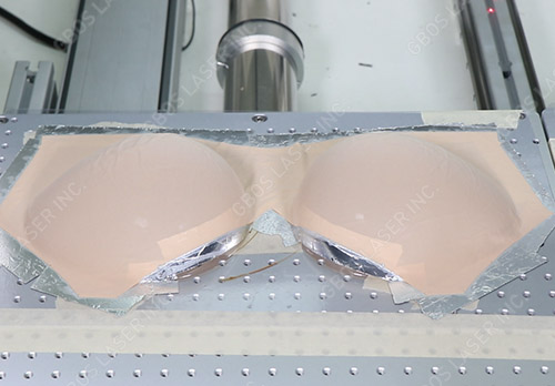 Découpe de coupes de tissus en 3D