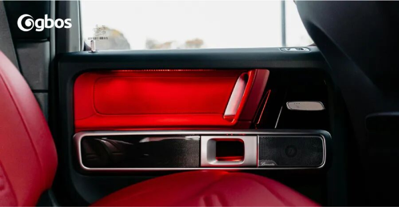 Автомобильный интерьер