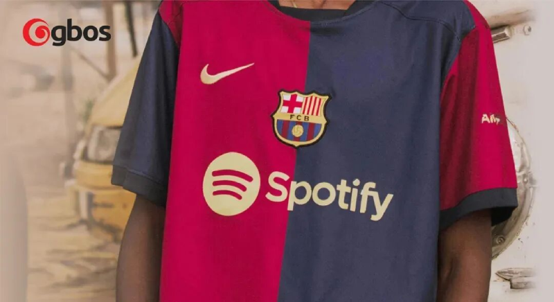 Football Jersey Logo Cutting Machine